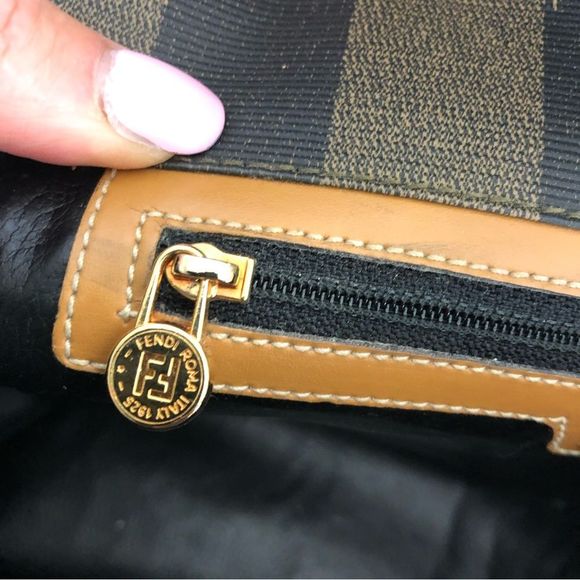 Vintage @ authentic Fendi Pequin  Clutch Handbag Late 80’s - Picture 10 of 16